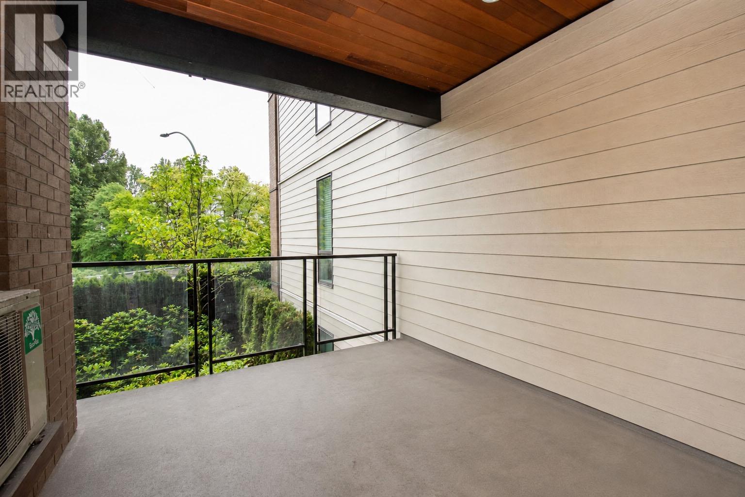 201 719 W 3rd Street Property Photo 11