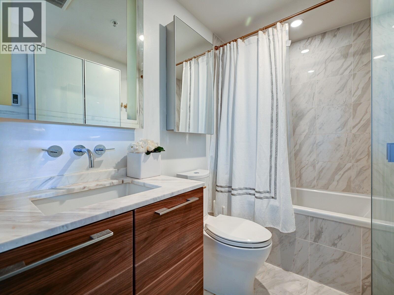 803 8555 Granville Street Property Photo 13