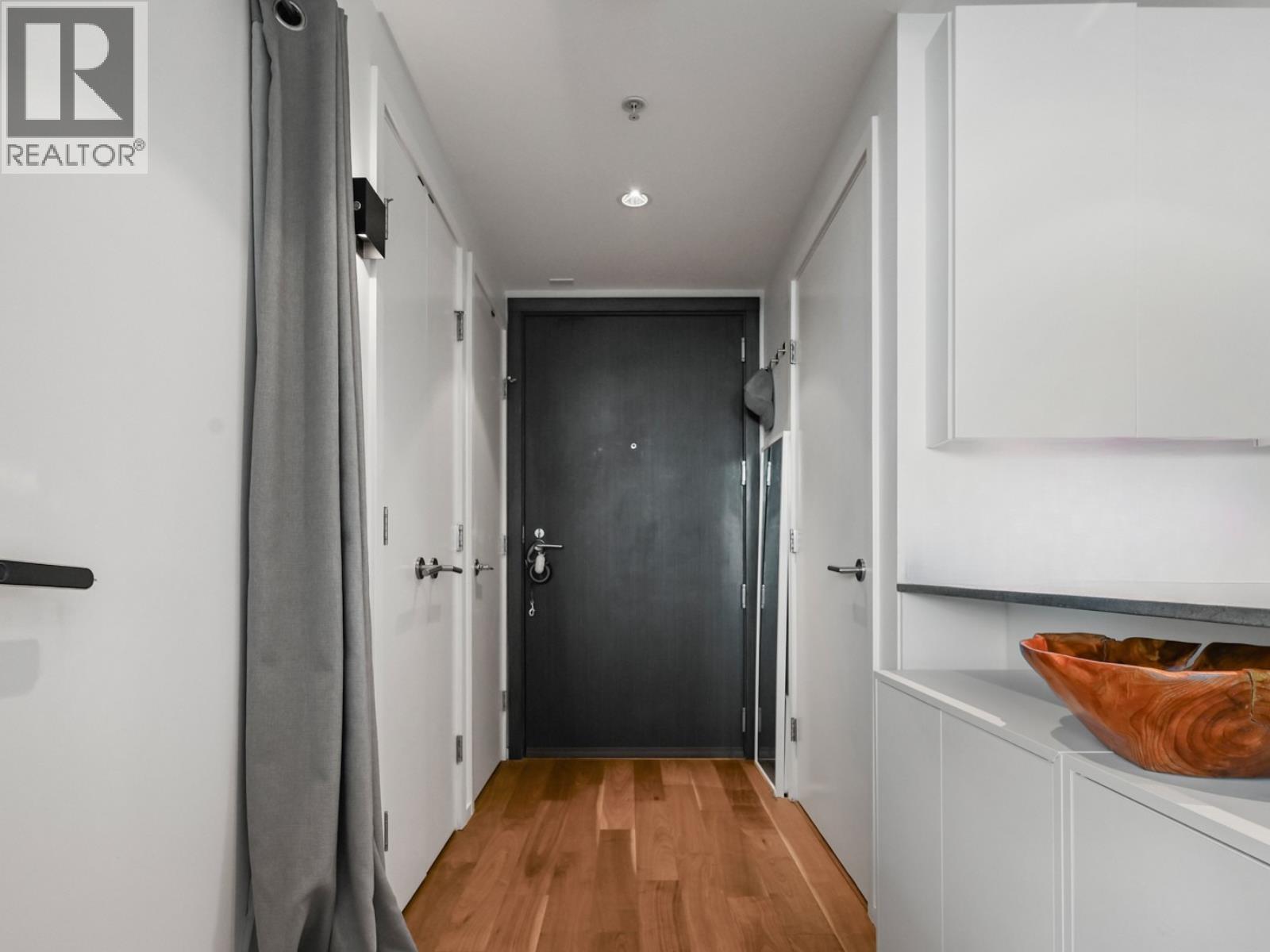 803 8555 Granville Street Property Photo 16