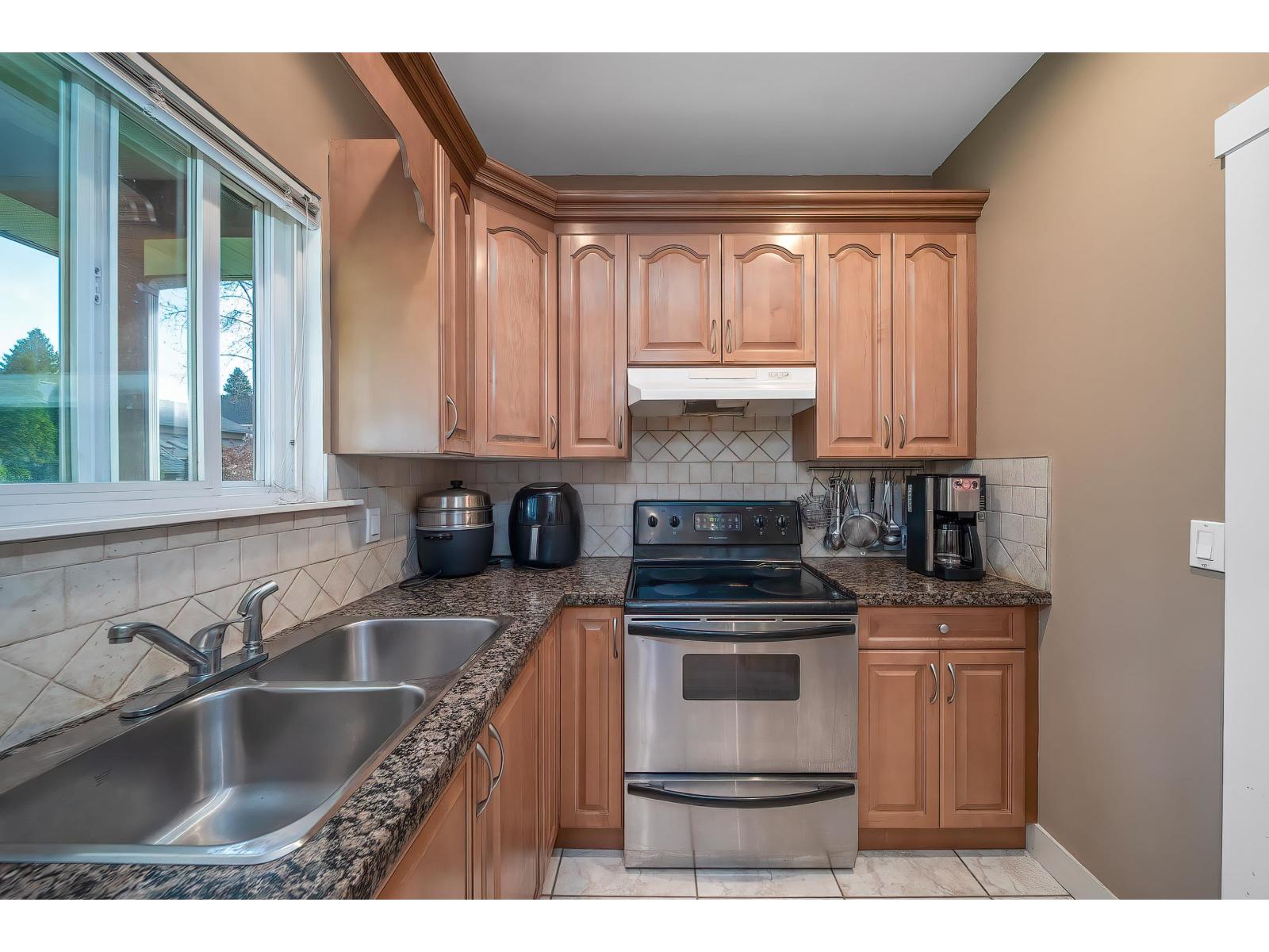 15959 110a Avenue Property Photo 18