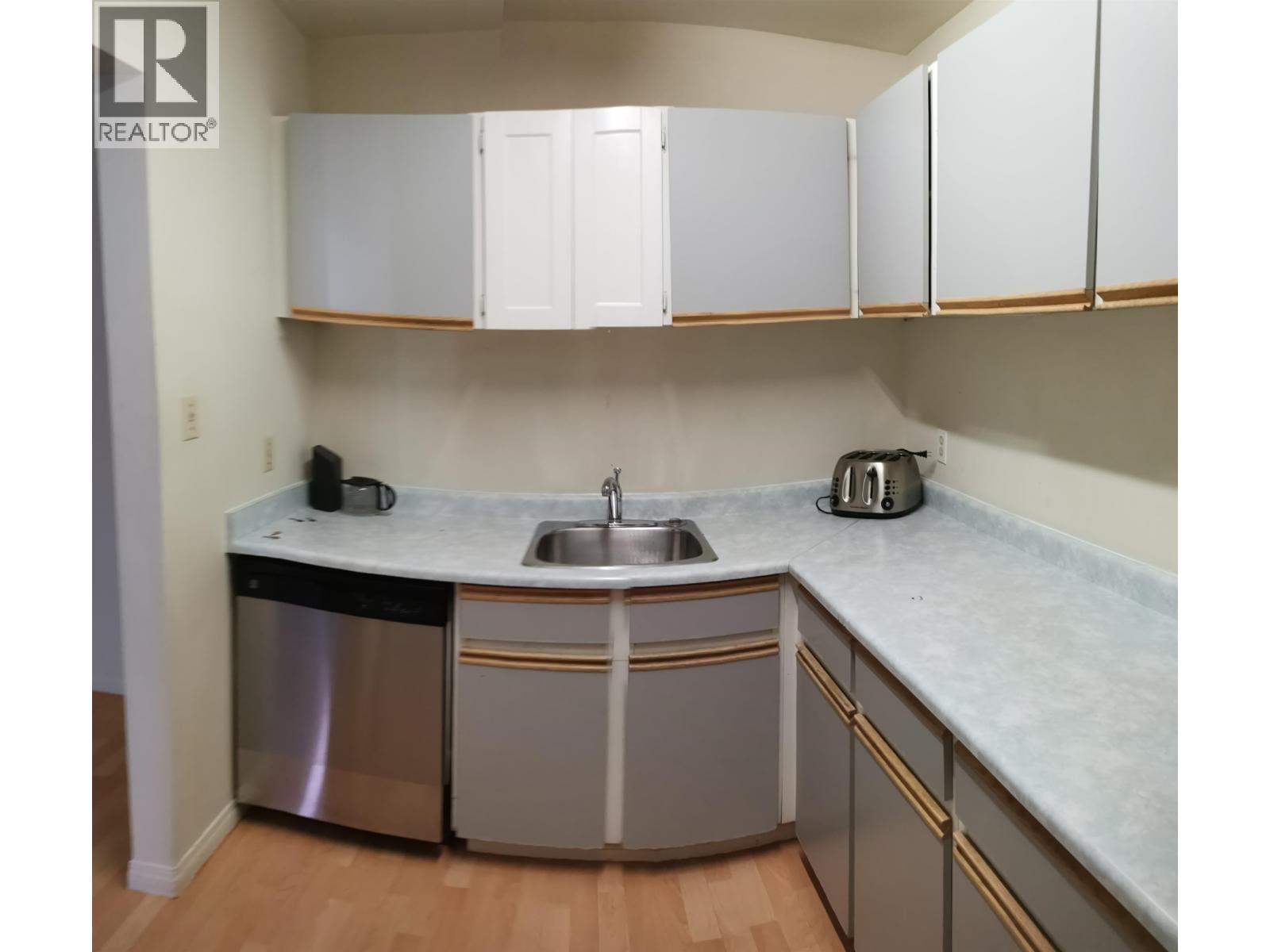 214 8031 Ryan Road Property Photo 7