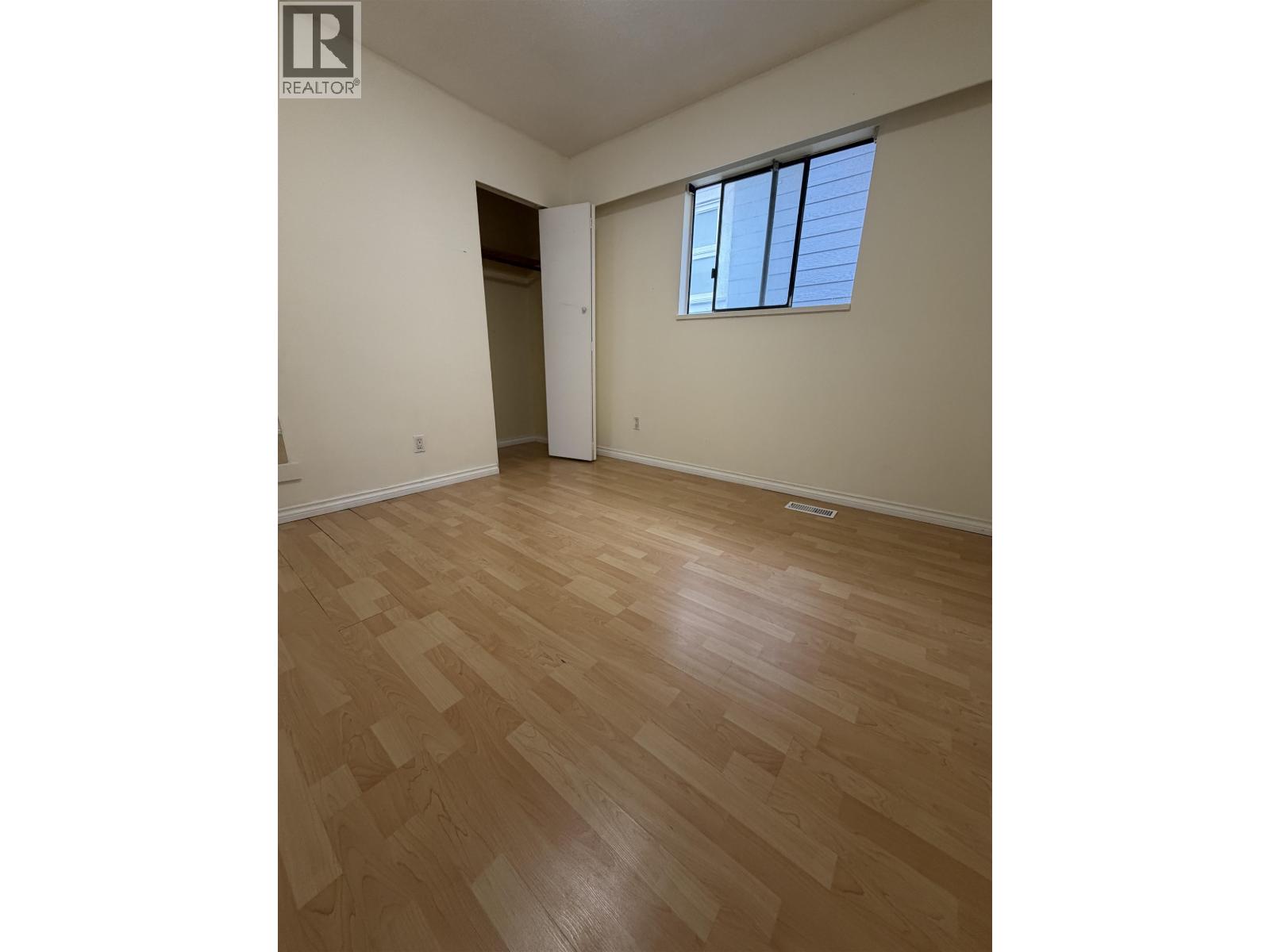 5794 Lanark Street Property Photo 7