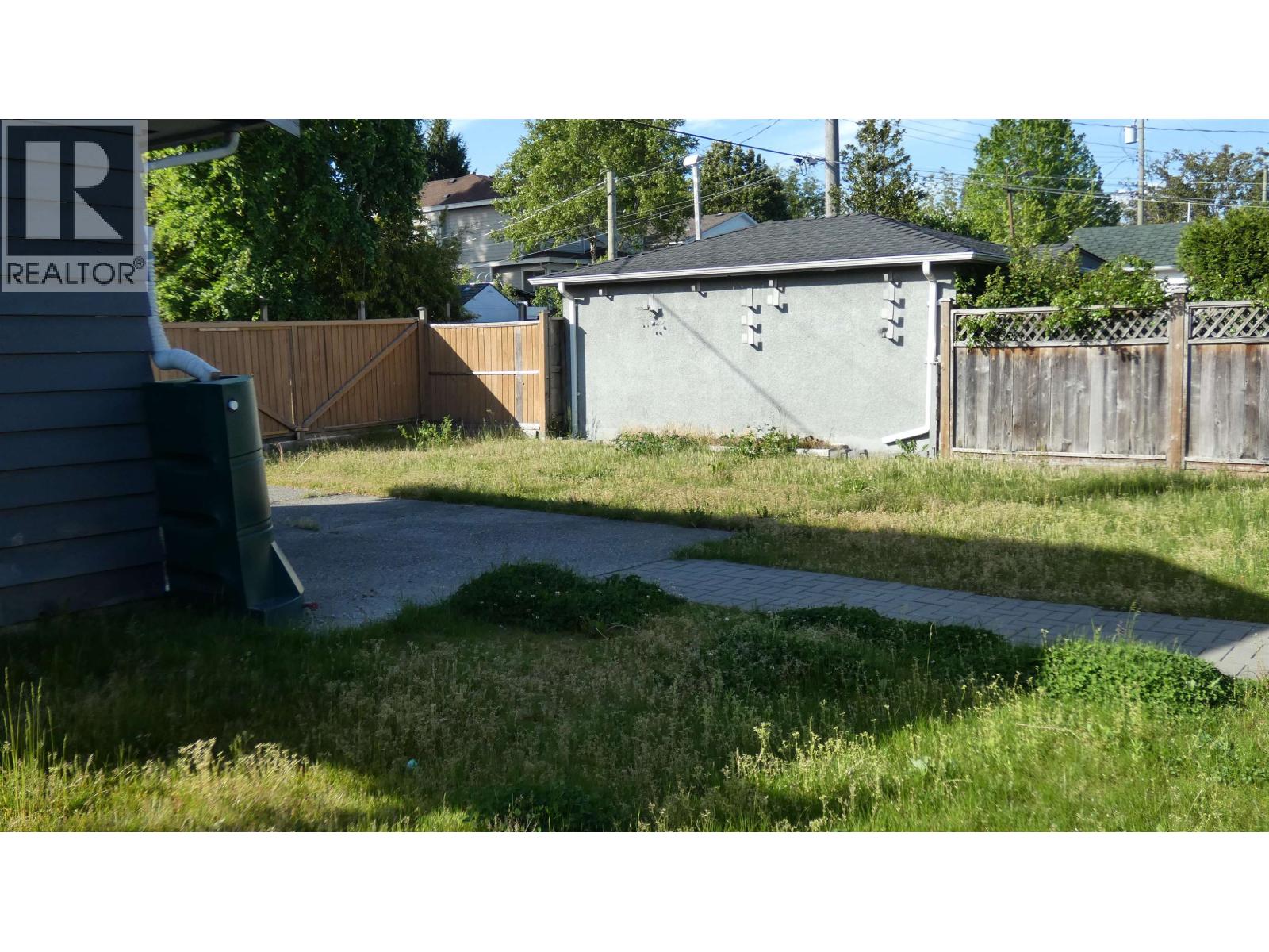 8391 11th Avenue Property Photo 2