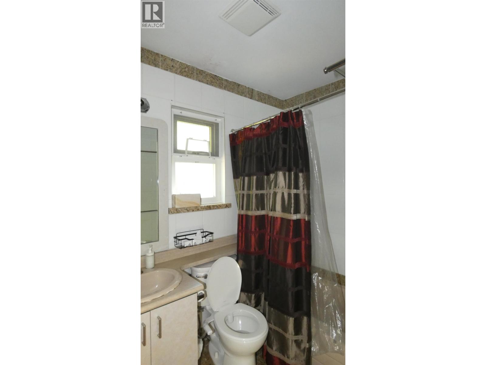 8391 11th Avenue Property Photo 9
