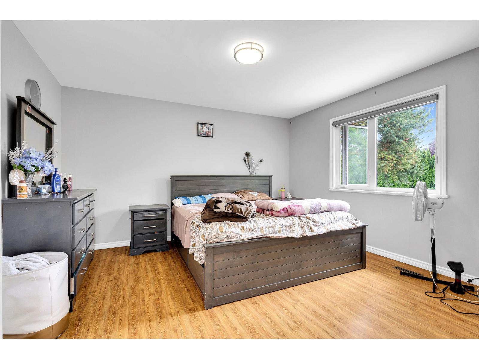 16376 96 Avenue Property Photo 25