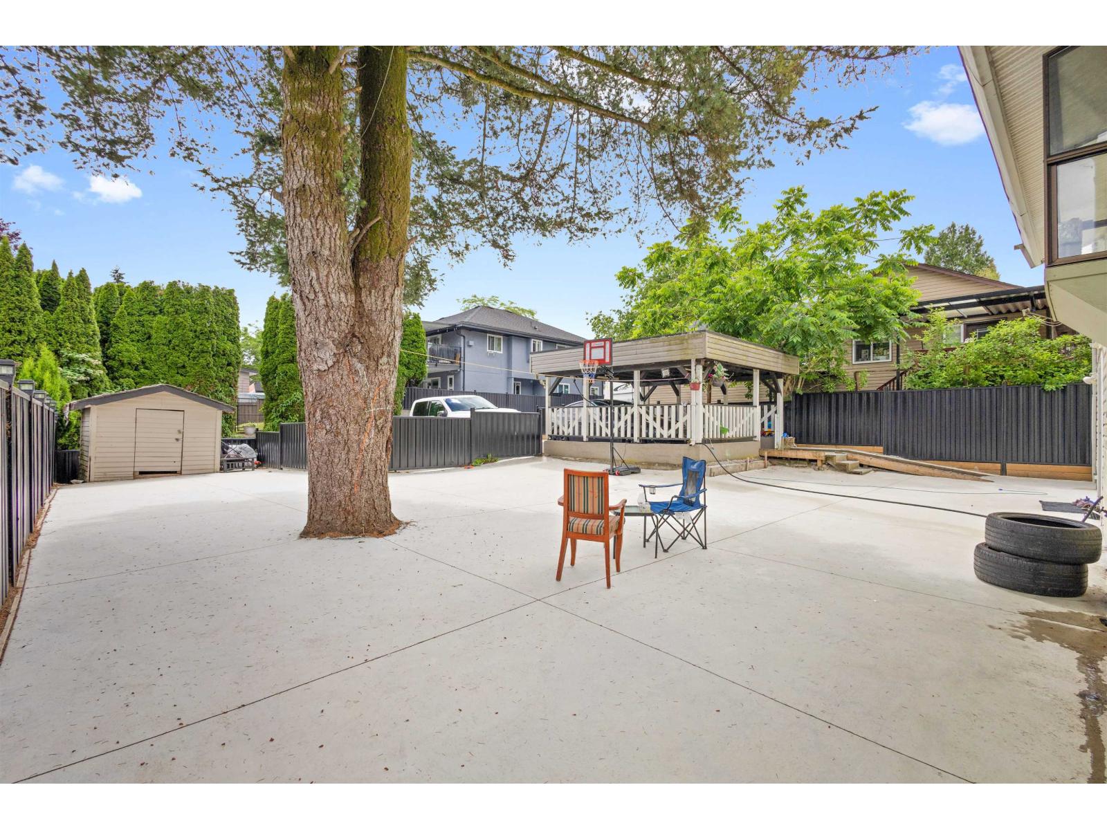 16376 96 Avenue Property Photo 34