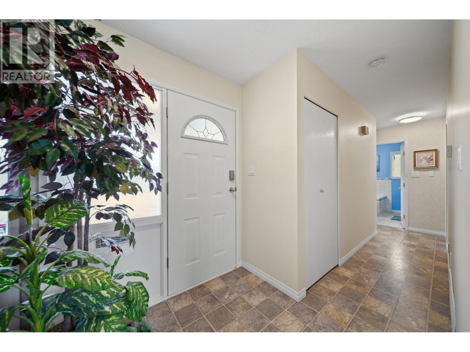 19347 117b Avenue Property Photo 4