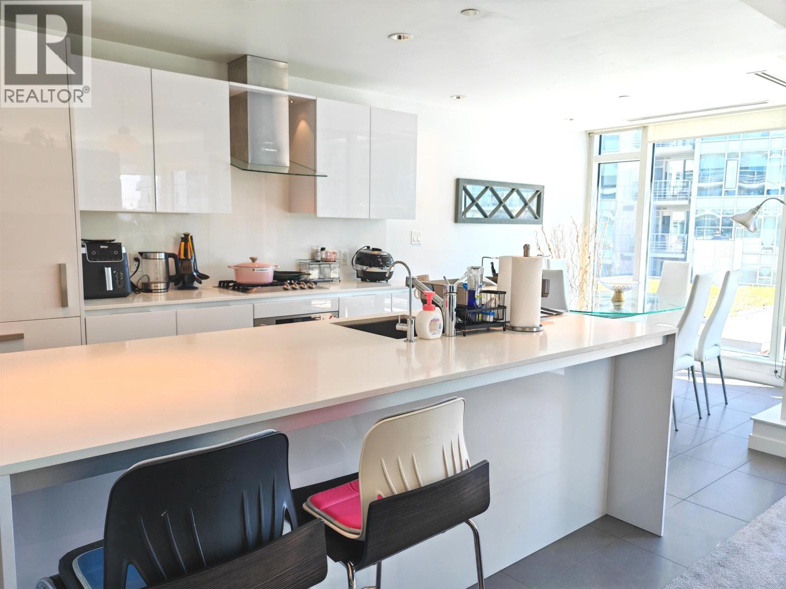 404 5171 Brighouse Way Property Photo 9