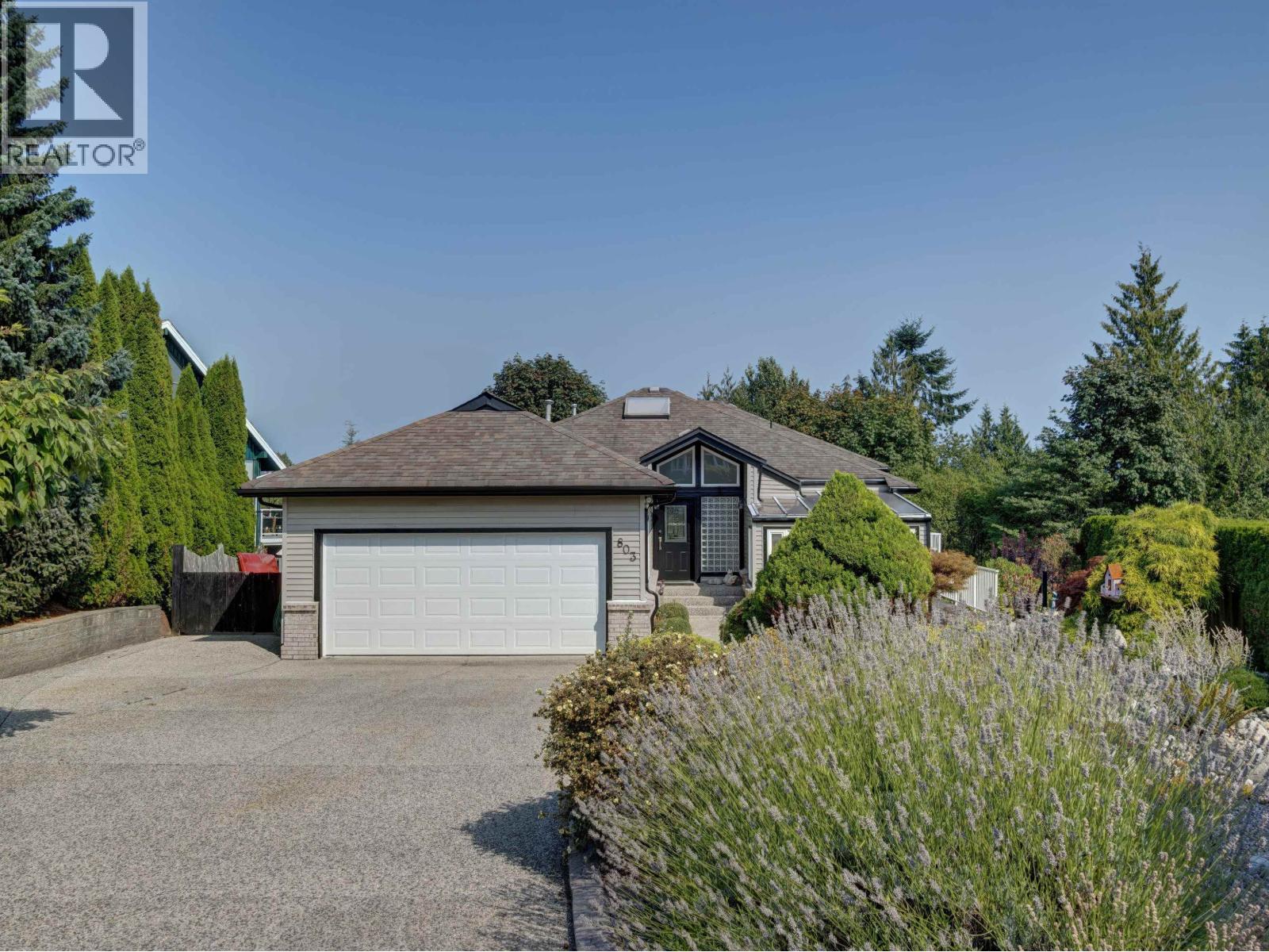 803 Oceanmount Boulevard Property Photo 2