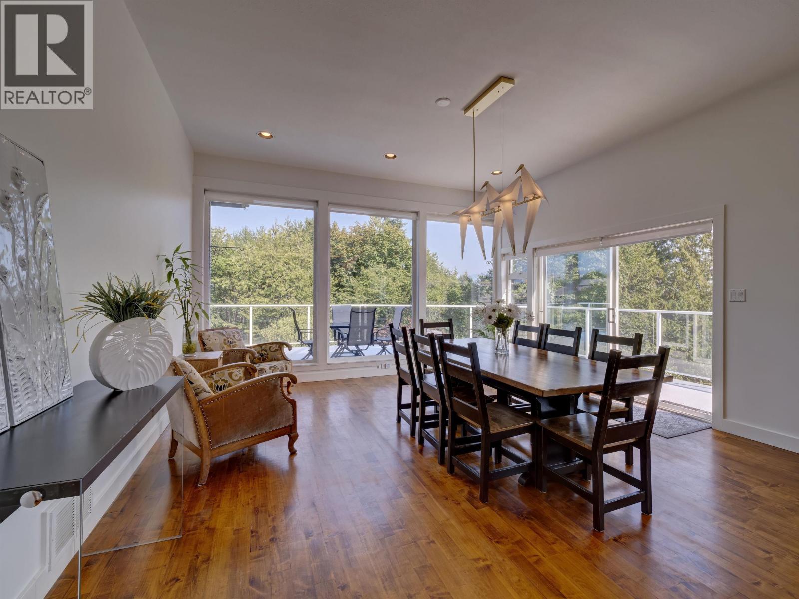 803 Oceanmount Boulevard Property Photo 15