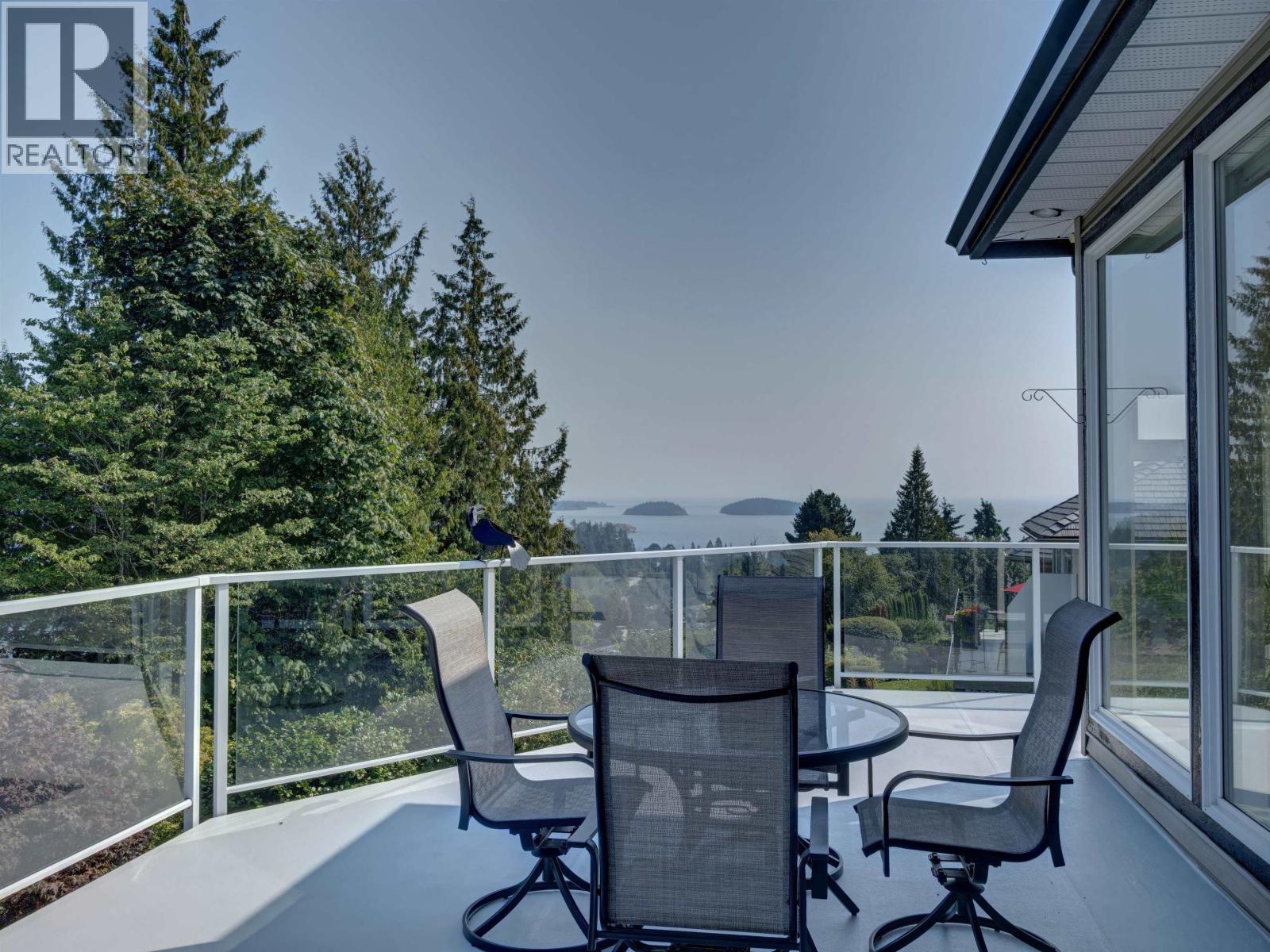 803 Oceanmount Boulevard Property Photo 17