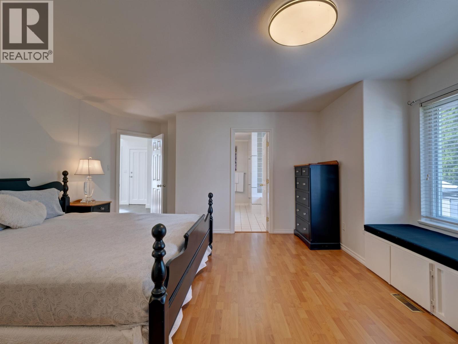 803 Oceanmount Boulevard Property Photo 20