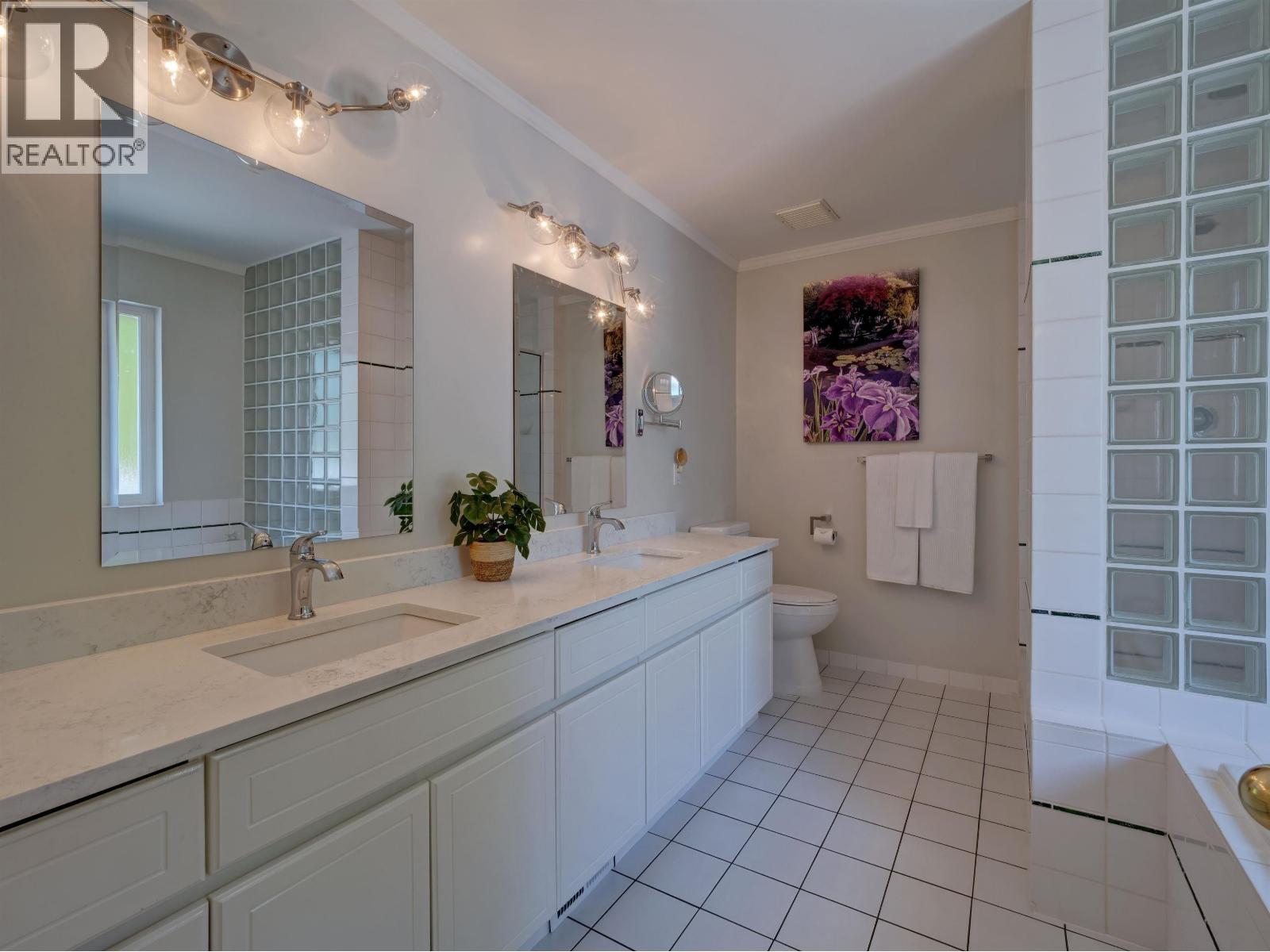 803 Oceanmount Boulevard Property Photo 23