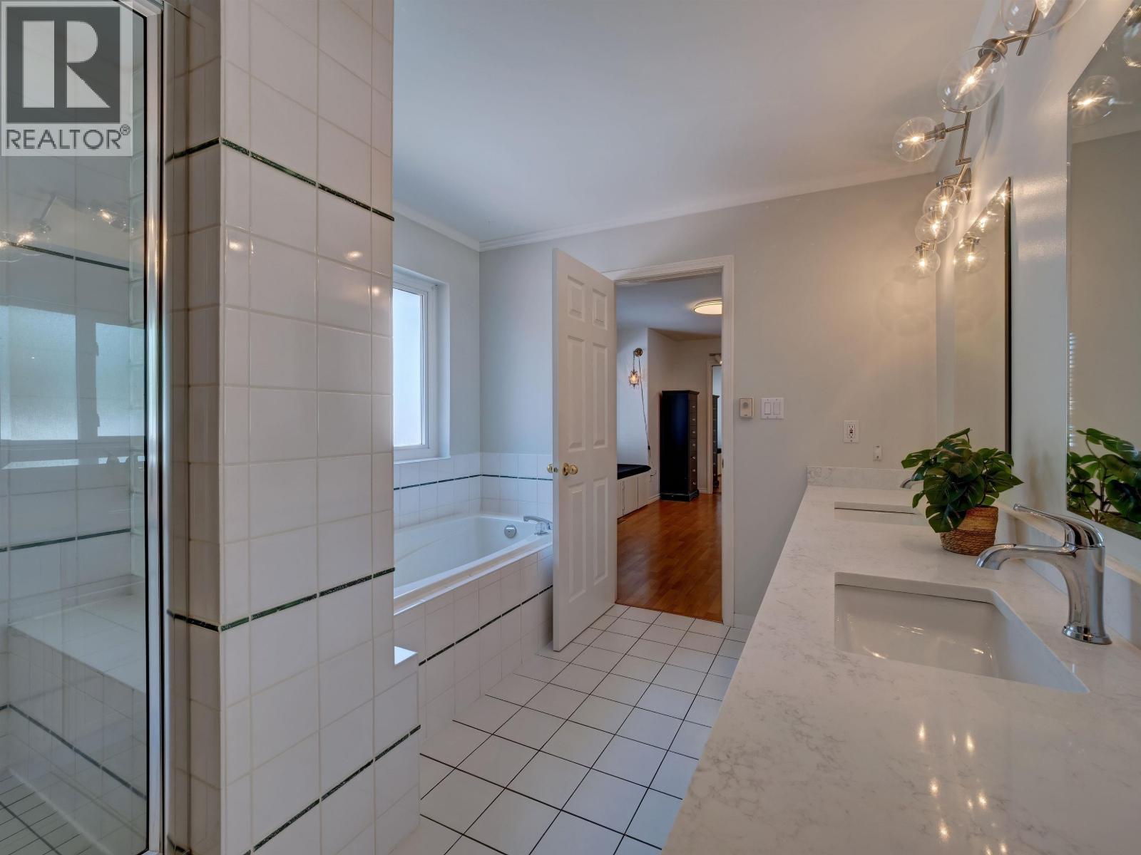 803 Oceanmount Boulevard Property Photo 24
