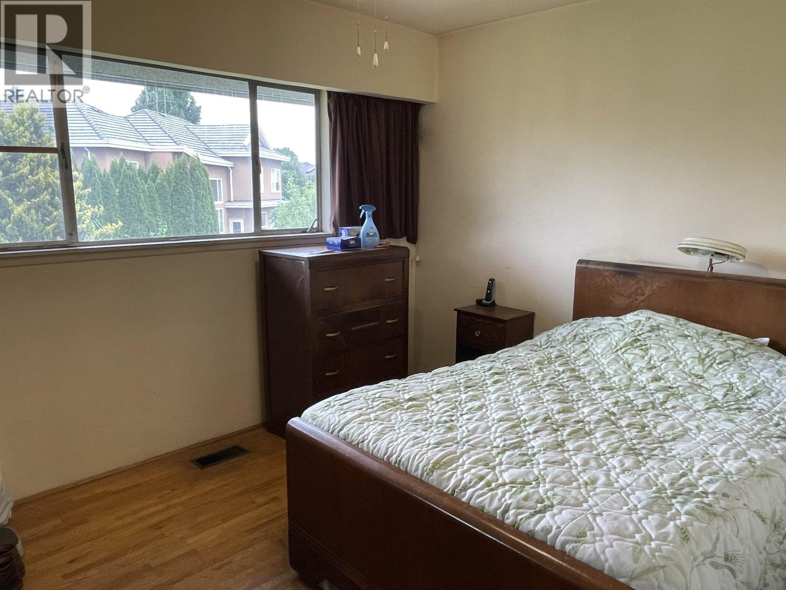 7131 Williams Road Property Photo 6
