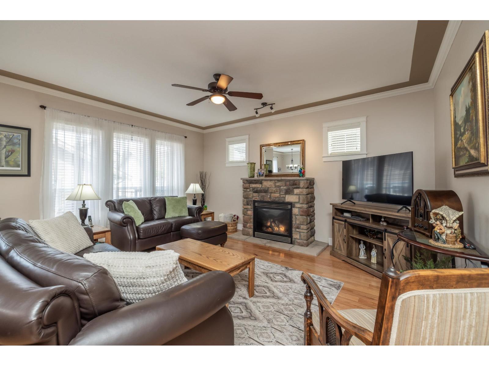 45715 Safflower Crescent Property Photo 7