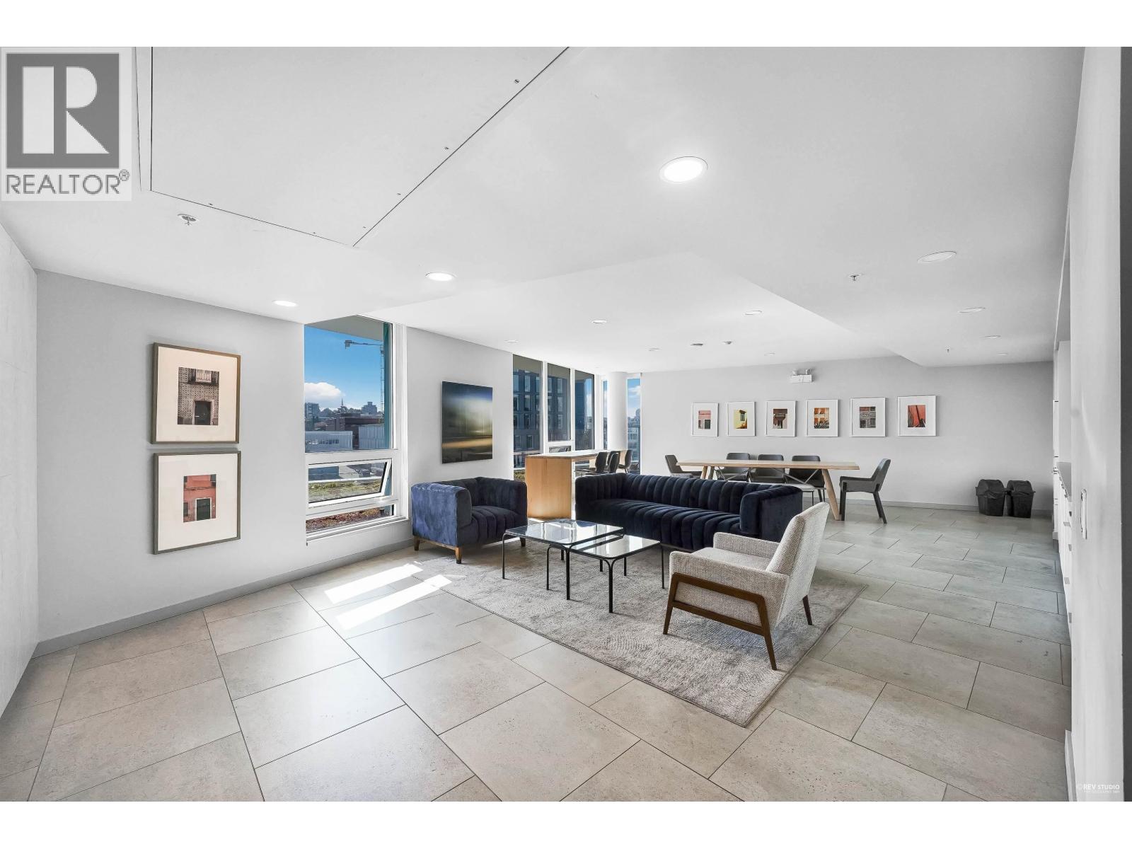 507 180 E 2nd Avenue Property Photo 31