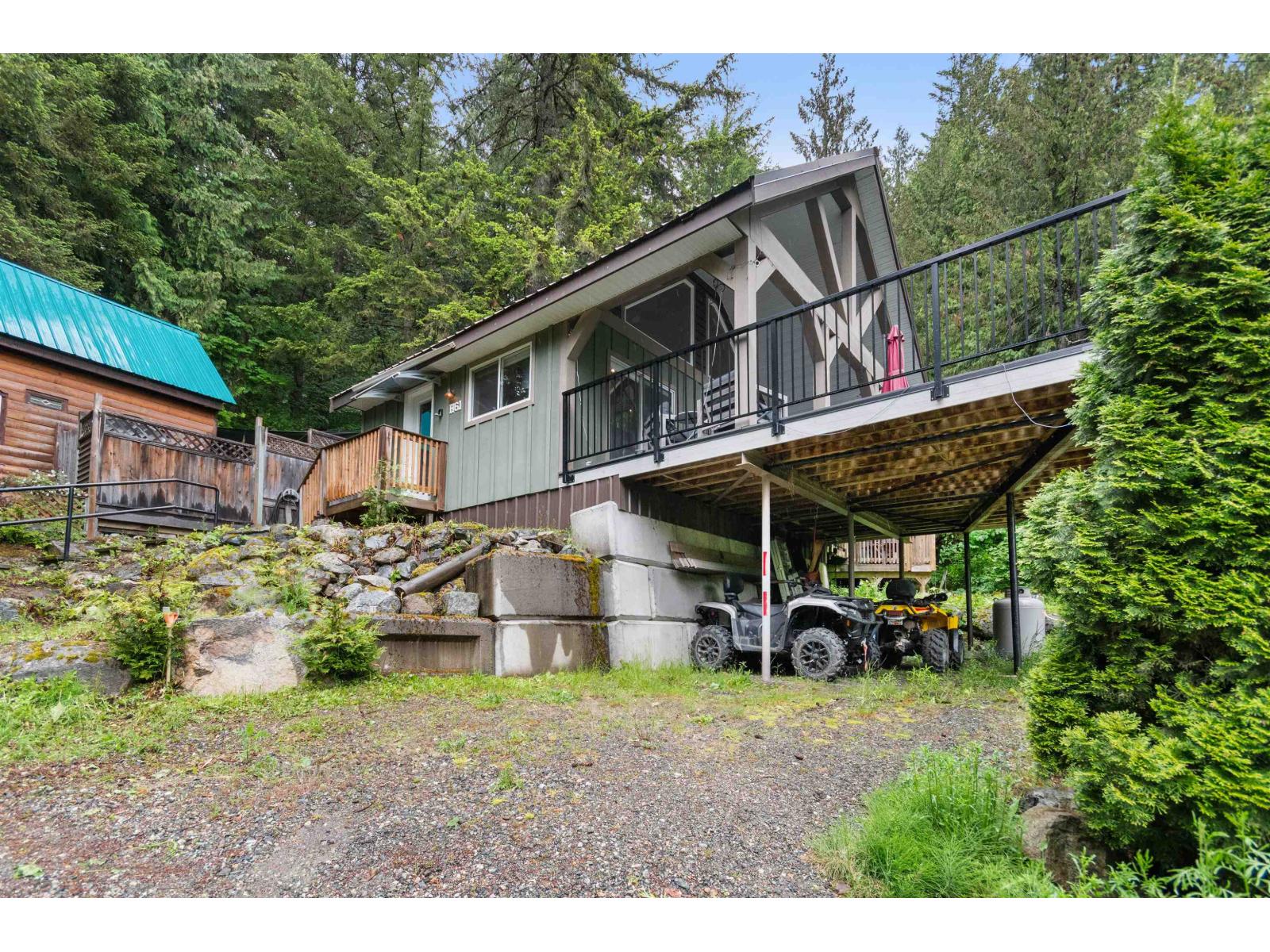 H61 Blueberry Crescent Property Photo 6