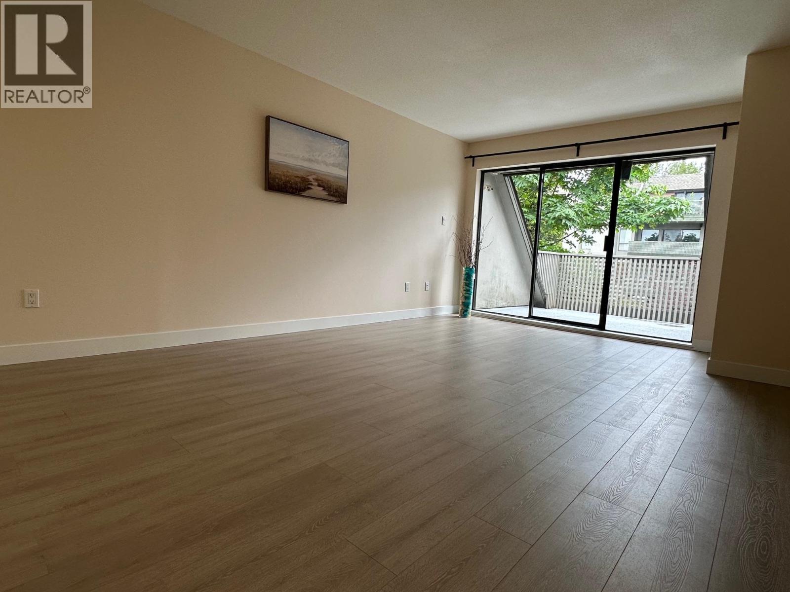 401 4941 Lougheed Highway Property Photo 10