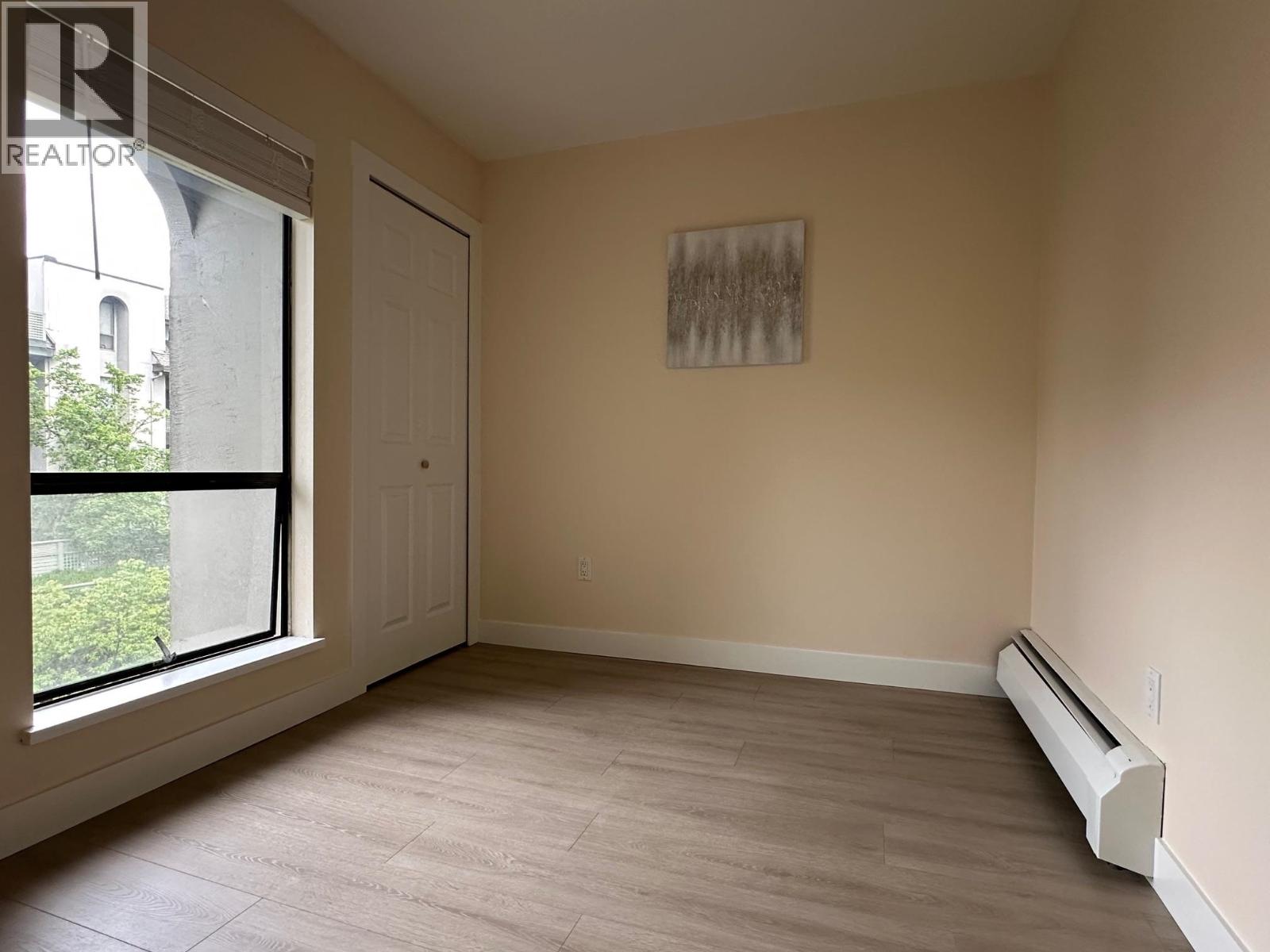 401 4941 Lougheed Highway Property Photo 16