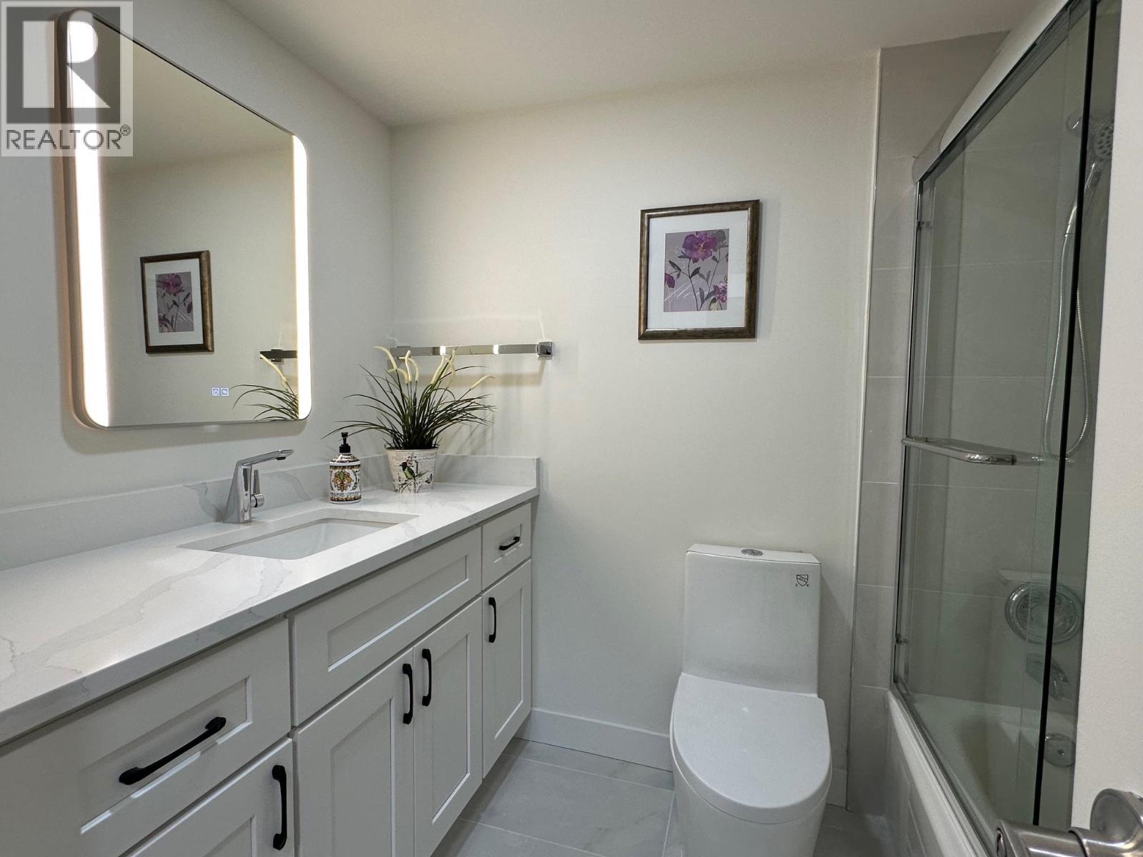 401 4941 Lougheed Highway Property Photo 19