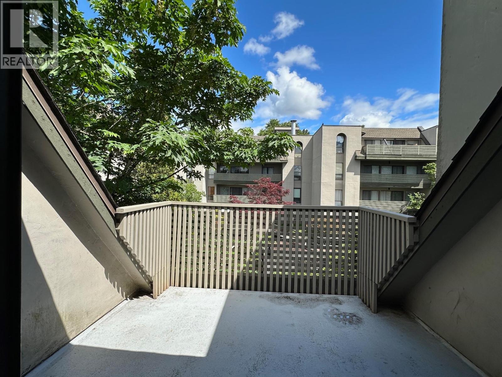 401 4941 Lougheed Highway Property Photo 22