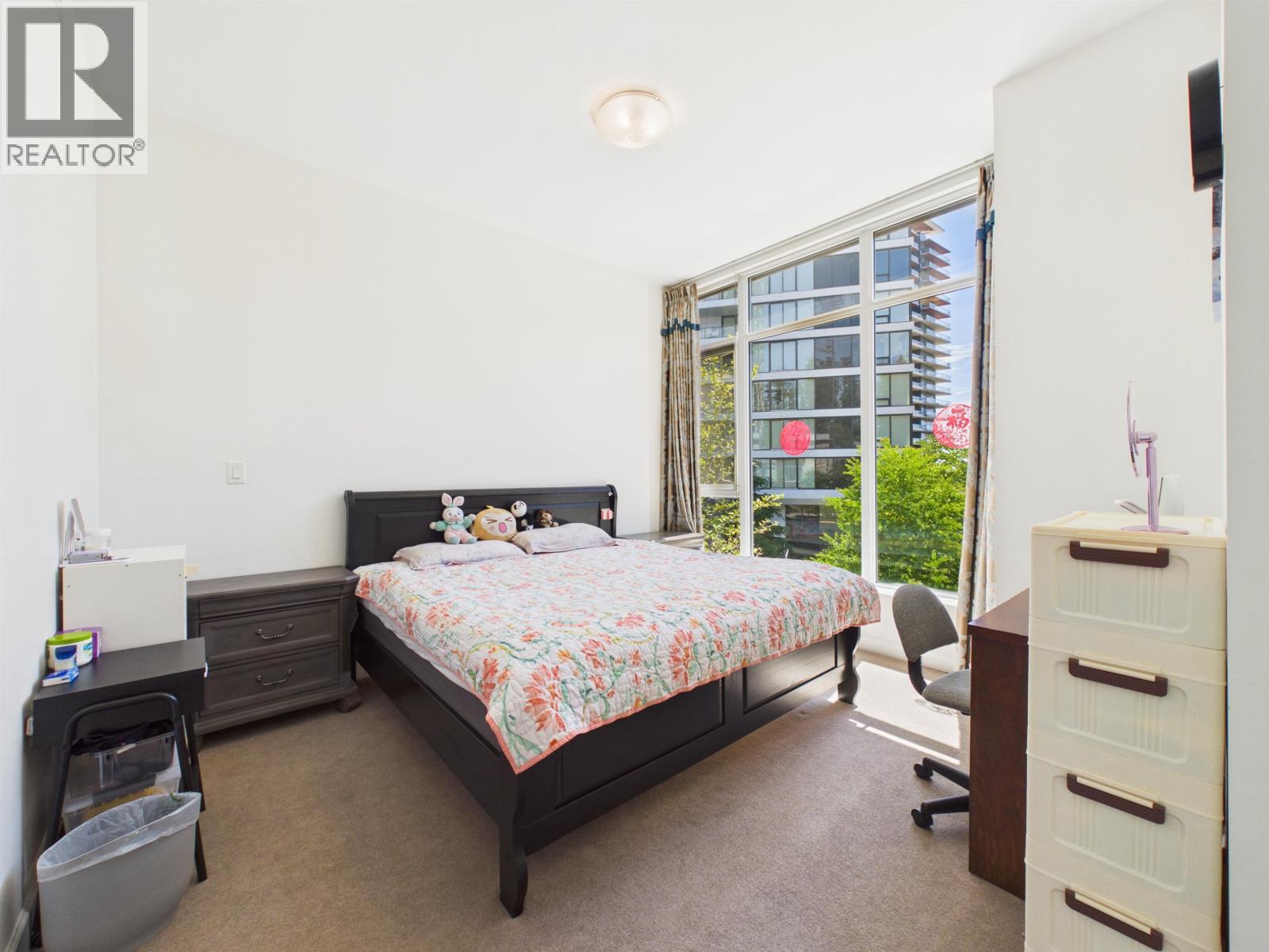 Th4 3355 Binning Road Property Photo 11