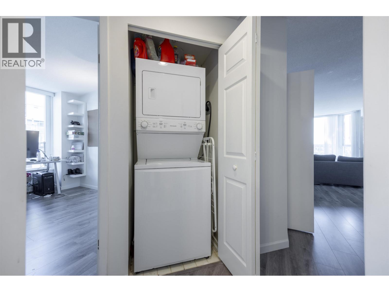 2505 388 Drake Street Property Photo 11