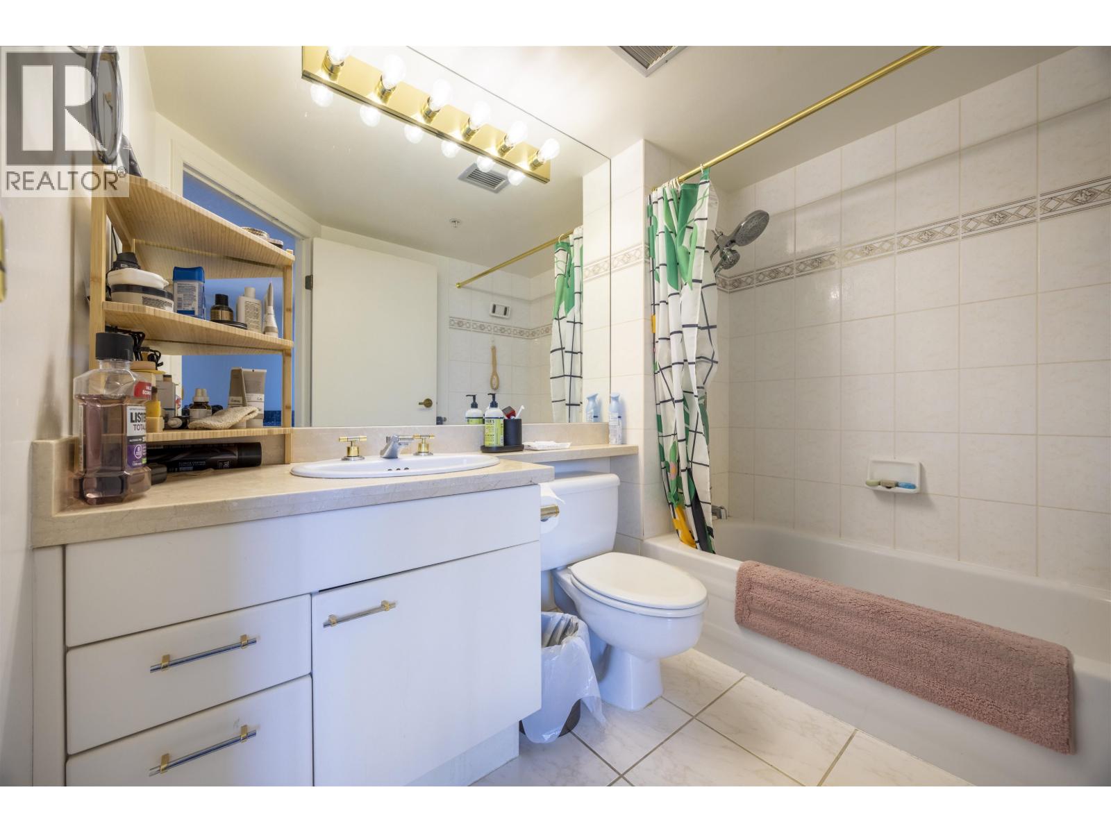 2505 388 Drake Street Property Photo 15