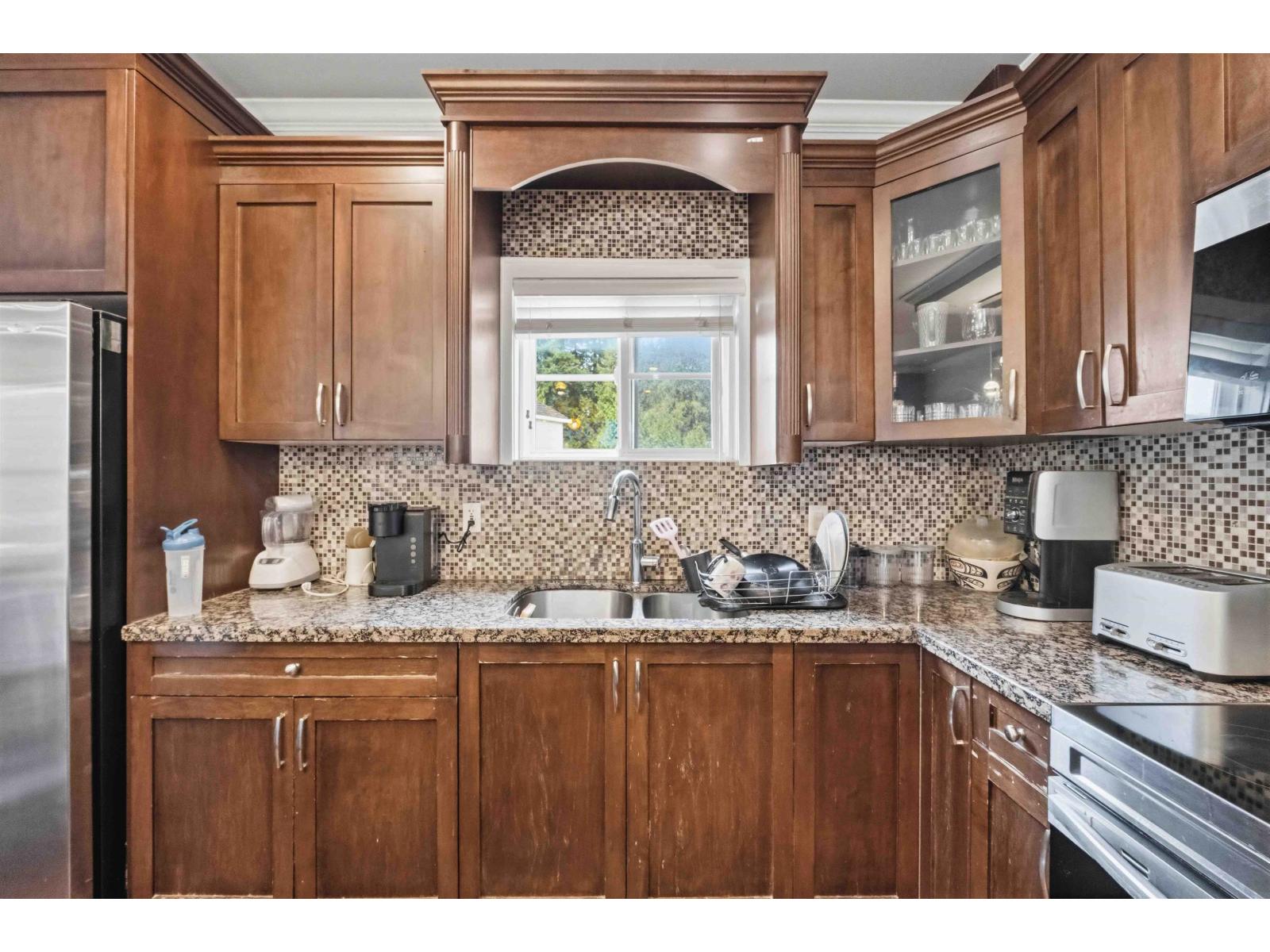4 3495 147a Street Property Photo 27