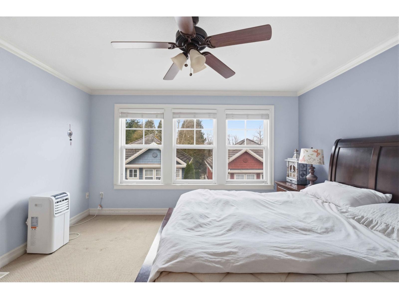 4 3495 147a Street Property Photo 36