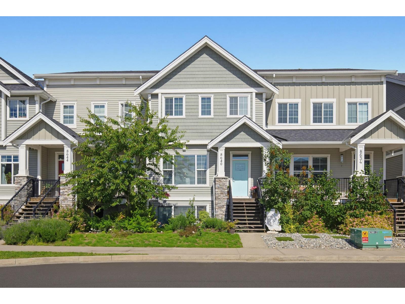 8640 MACHELL STREET Property Photo 1