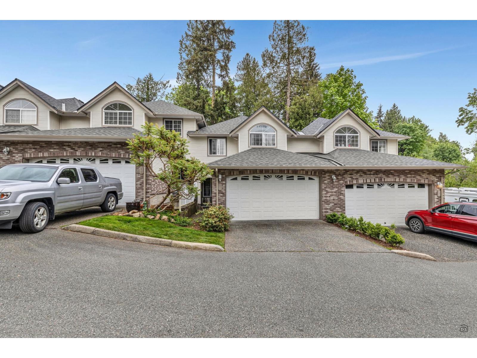 76 32777 Chilcotin Drive Property Photo 1