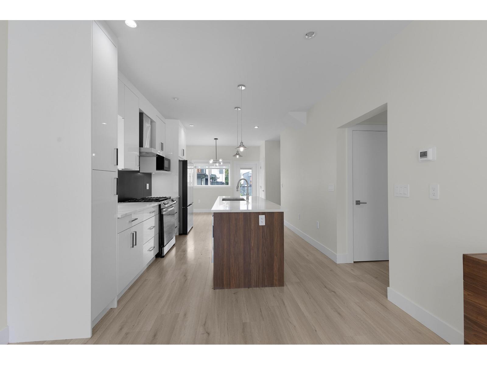 48 9652 162a Street Property Photo 19