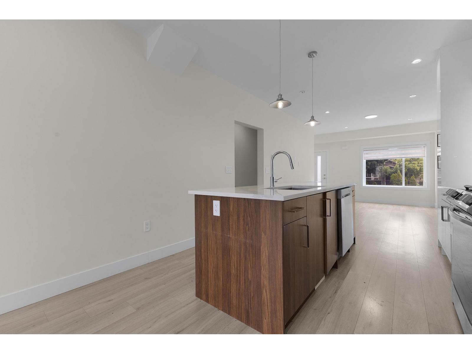 48 9652 162a Street Property Photo 21