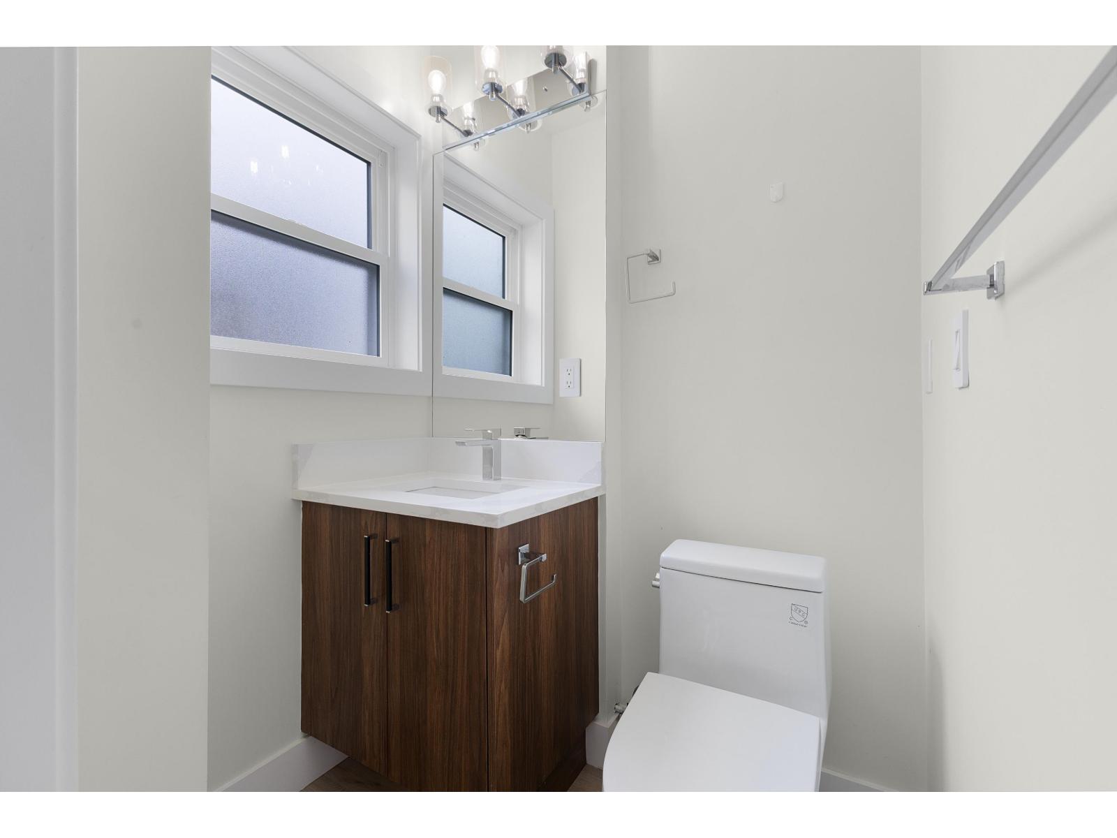 48 9652 162a Street Property Photo 24