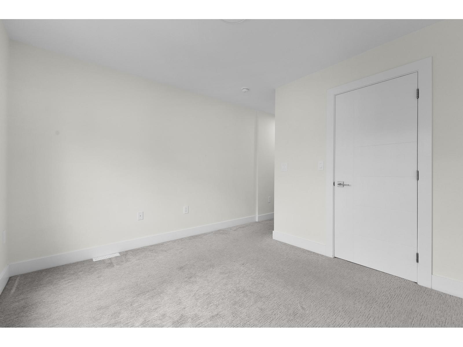 48 9652 162a Street Property Photo 31