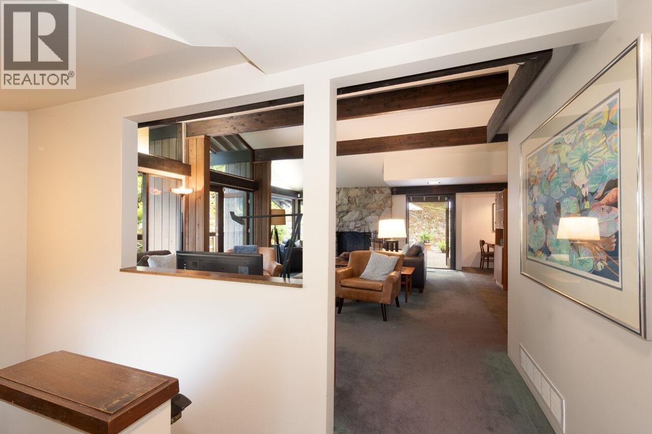 5335 Marine Drive Property Photo 6