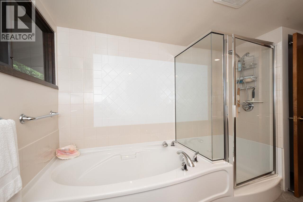 5335 Marine Drive Property Photo 37