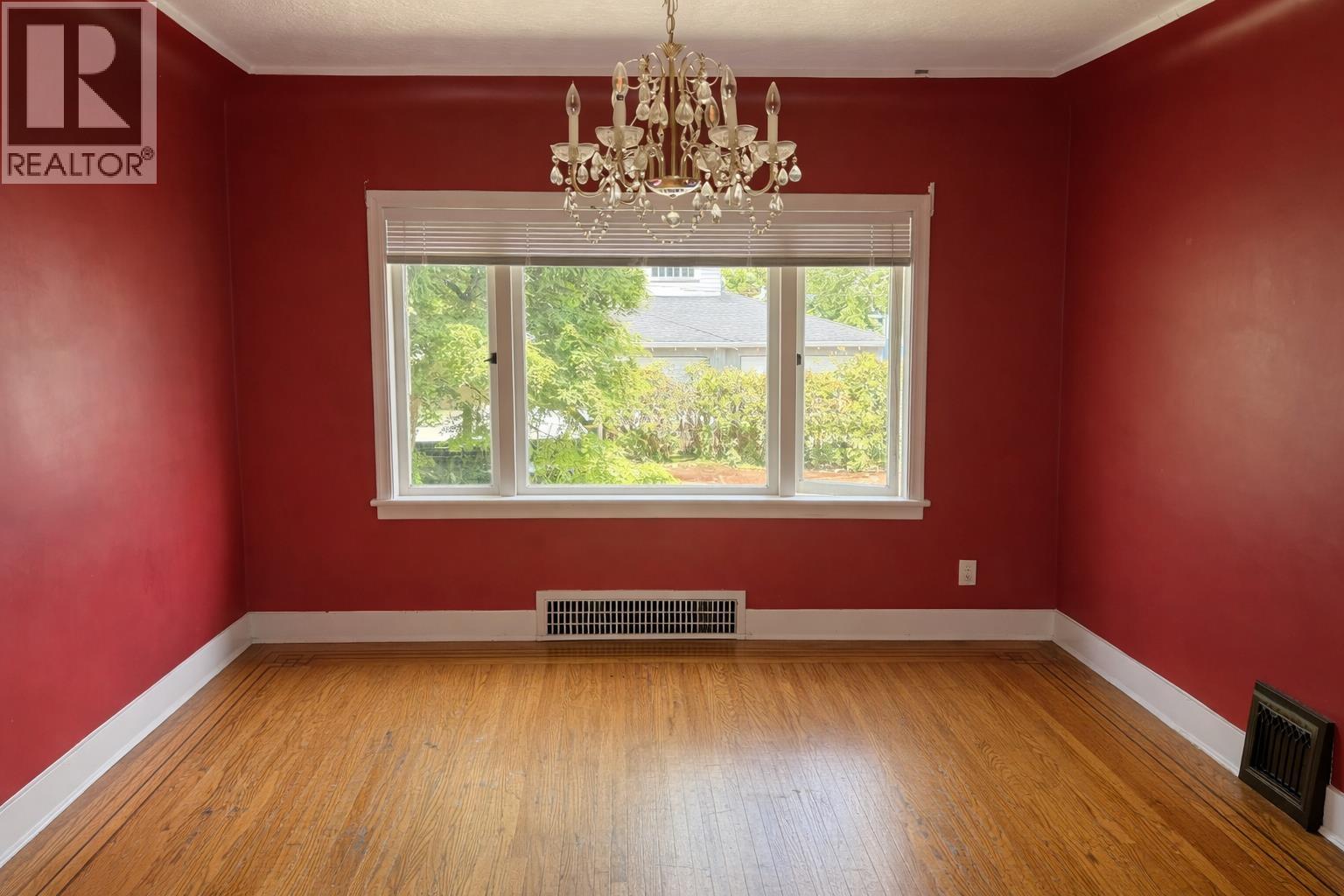 4279 W 16th Avenue Property Photo 4