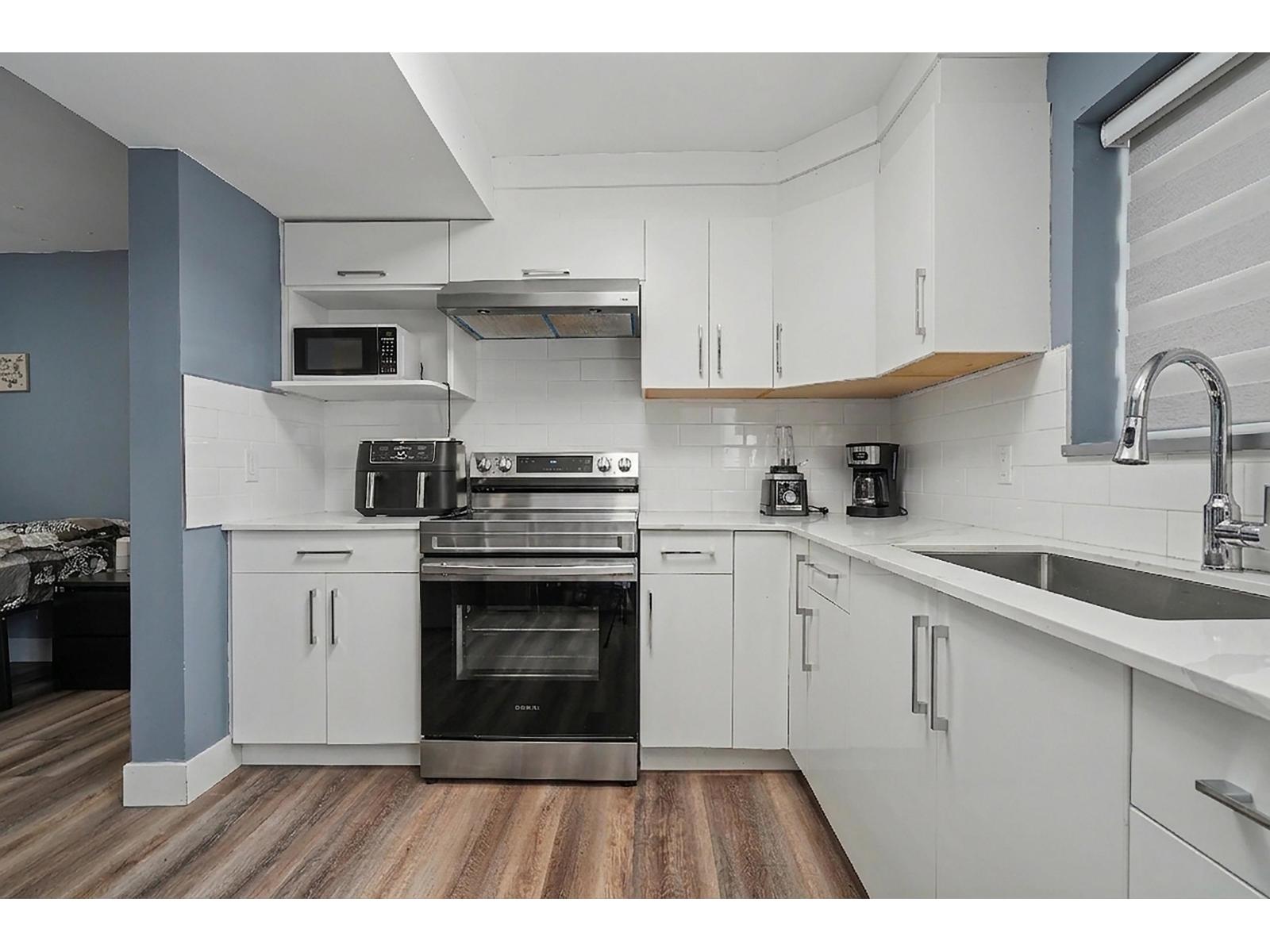 9024 123a Street Property Photo 5