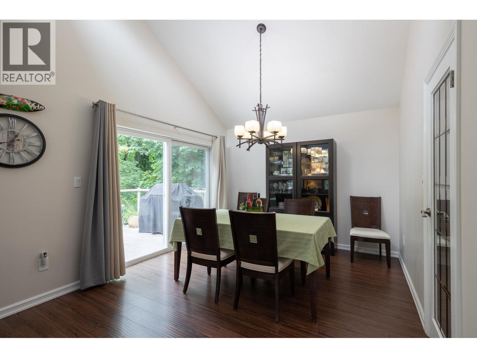 13055 238 Street Property Photo 14