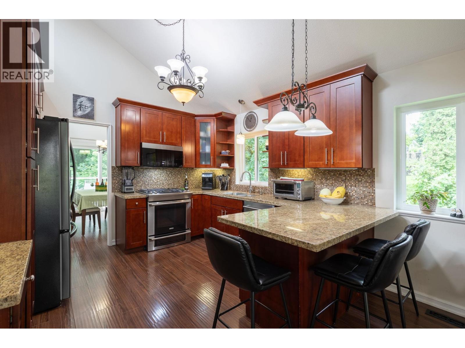 13055 238 Street Property Photo 17