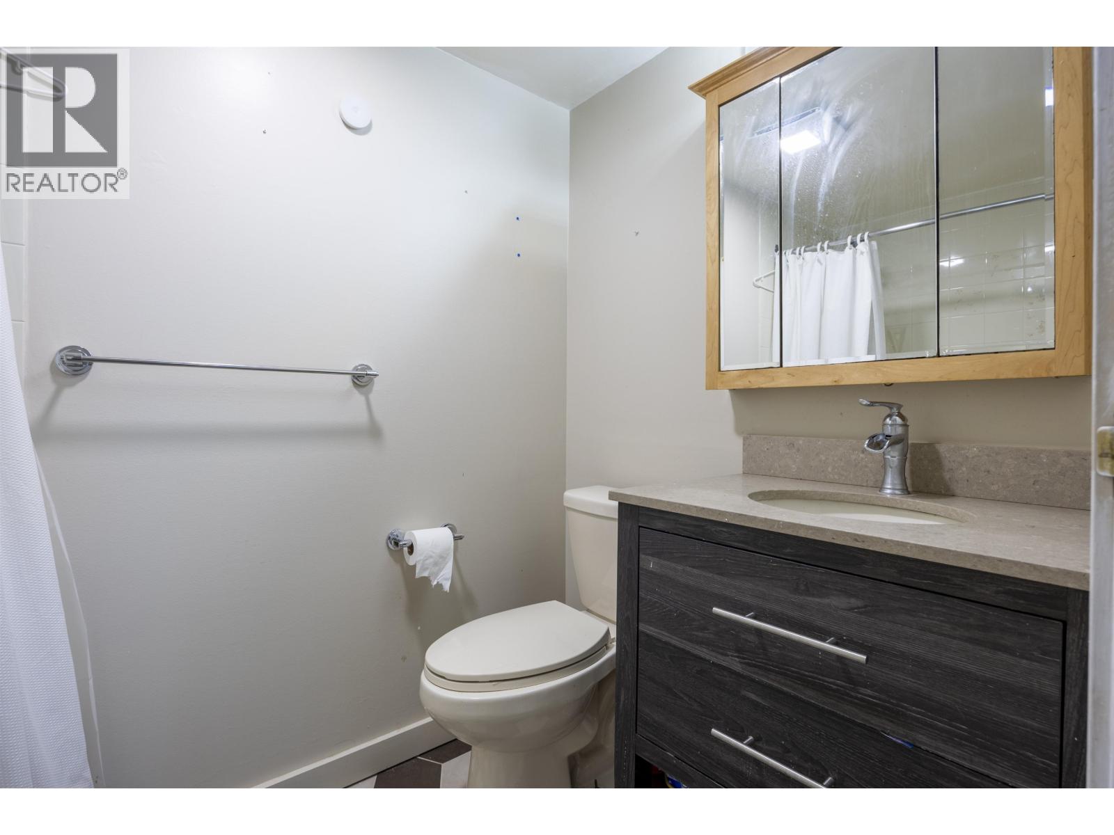 502 6282 Kathleen Avenue Property Photo 11