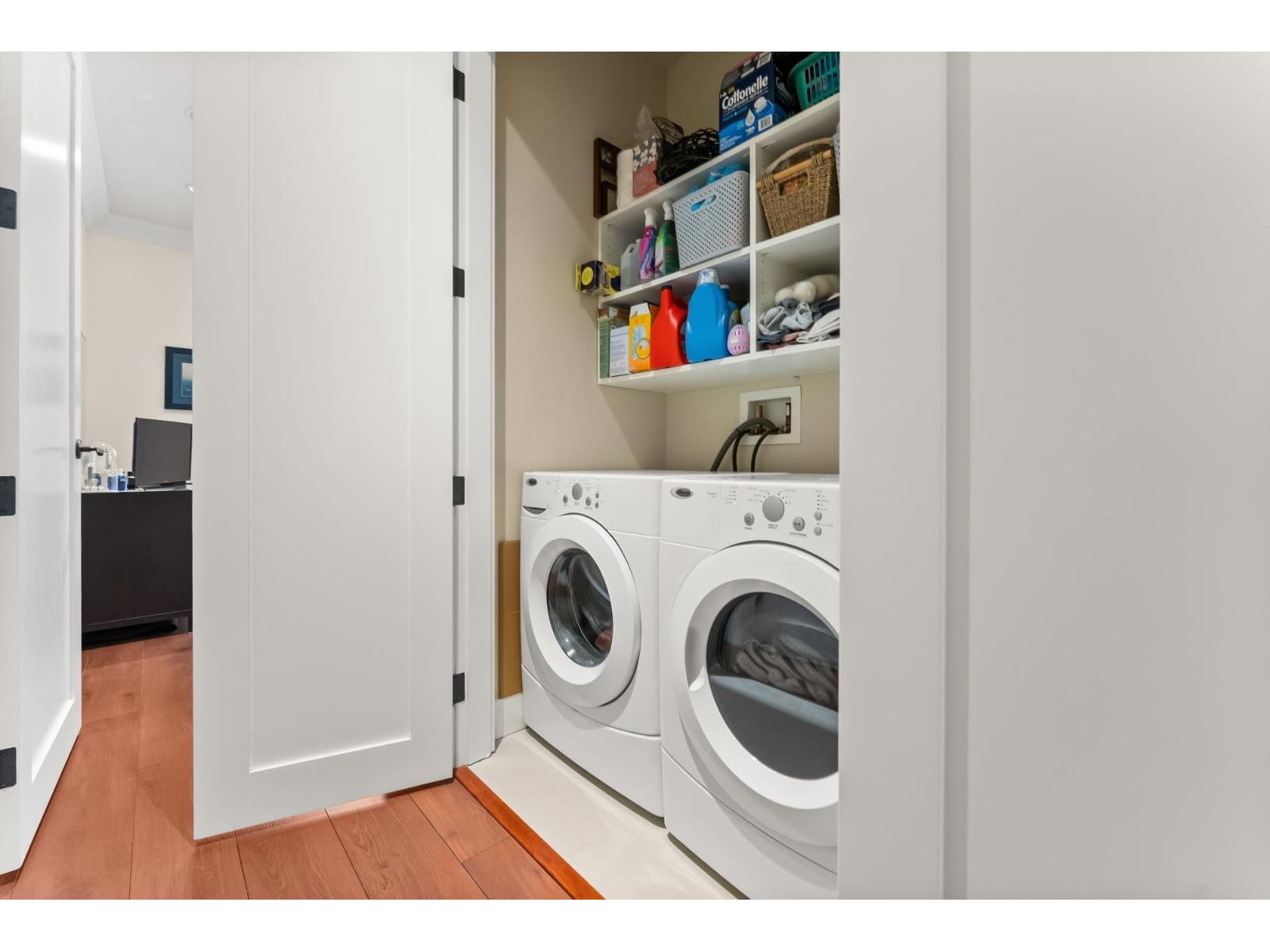 18 3122 160 Street Property Photo 17
