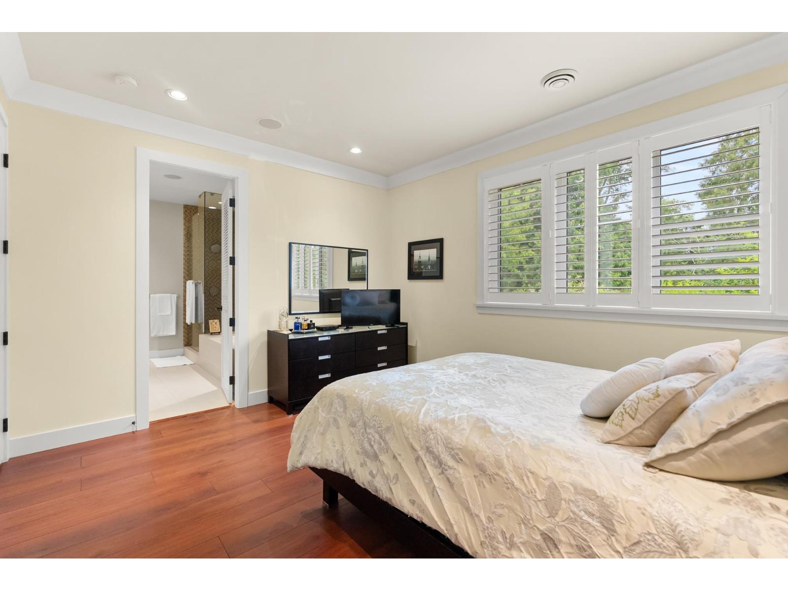 18 3122 160 Street Property Photo 19