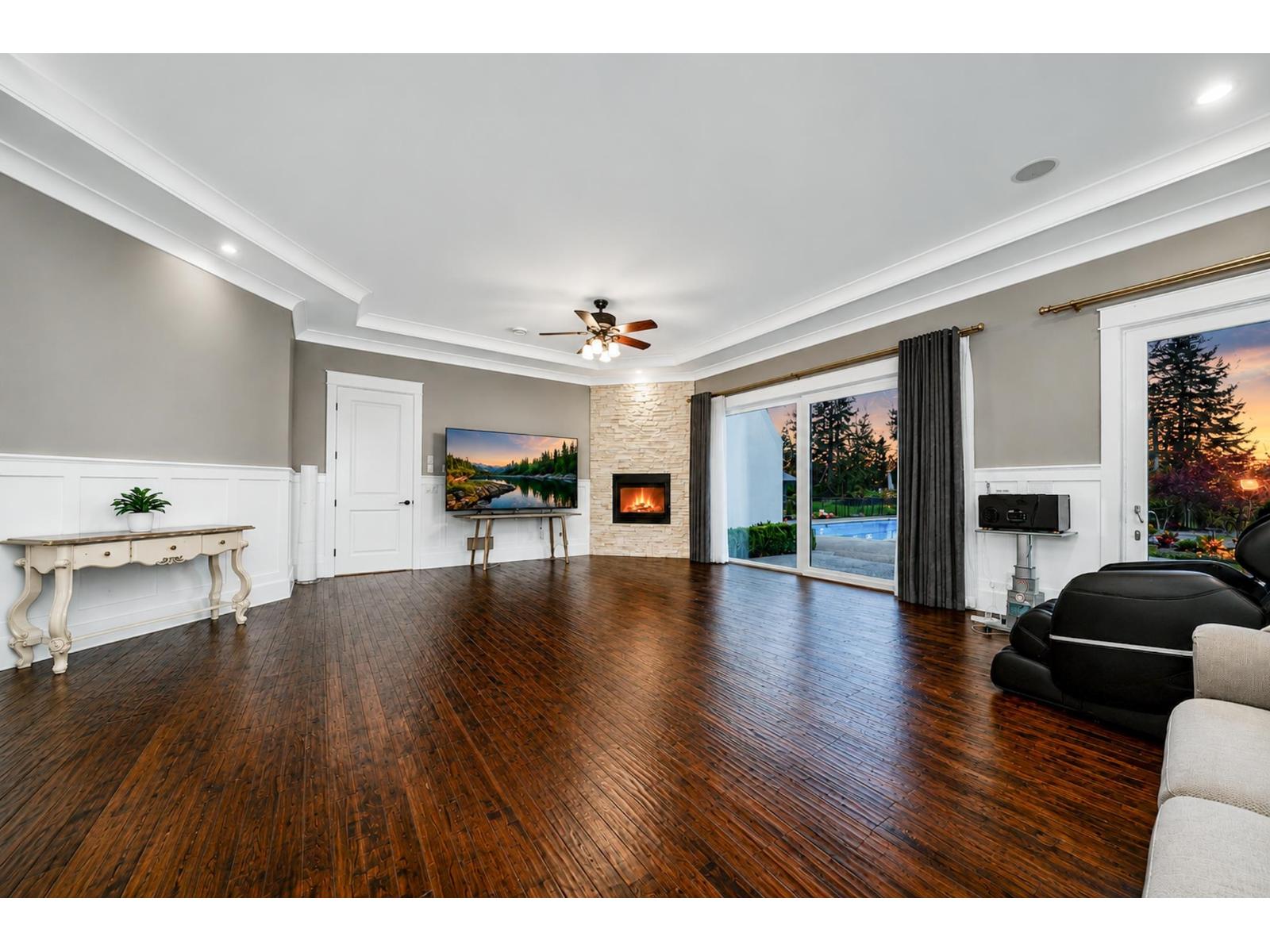3356 210 Street Property Photo 22