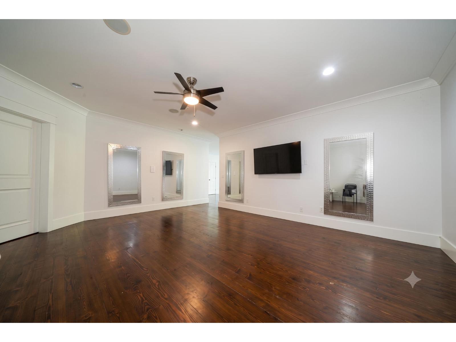 3356 210 Street Property Photo 38