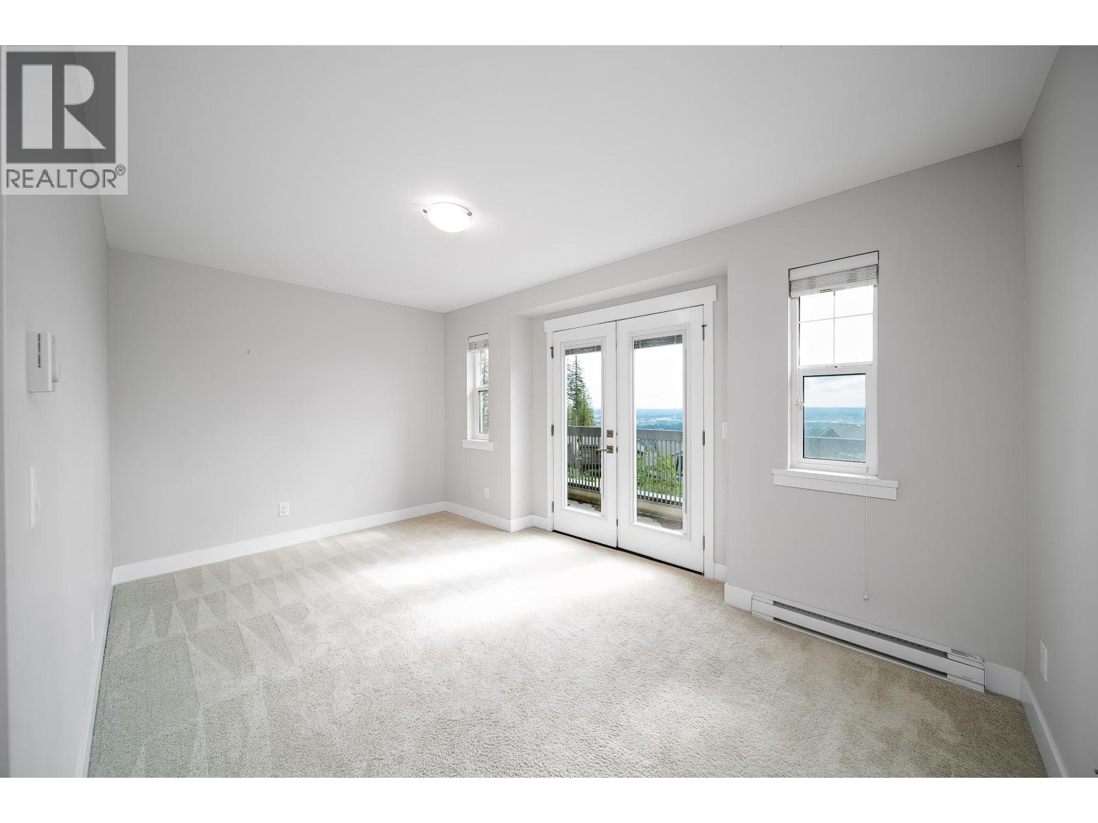 3563 Highland Drive Property Photo 15