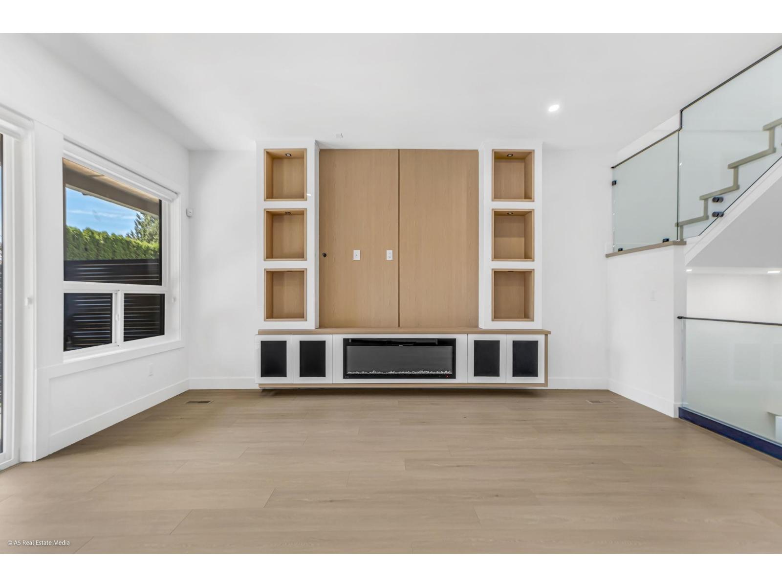 7083 115 Street Property Photo 13